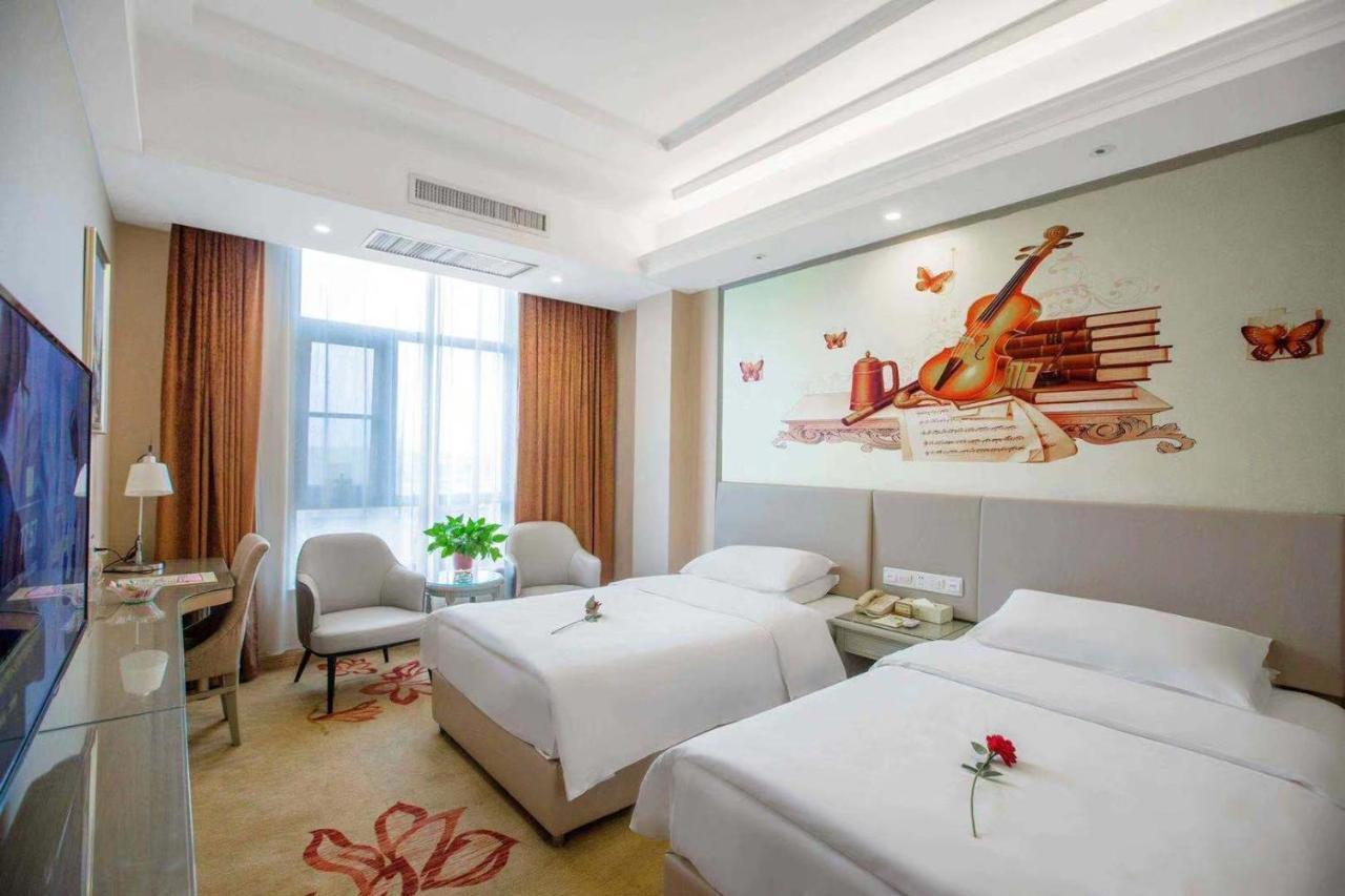 Vienna Hotel Nanyang People Road Ngoại thất bức ảnh
