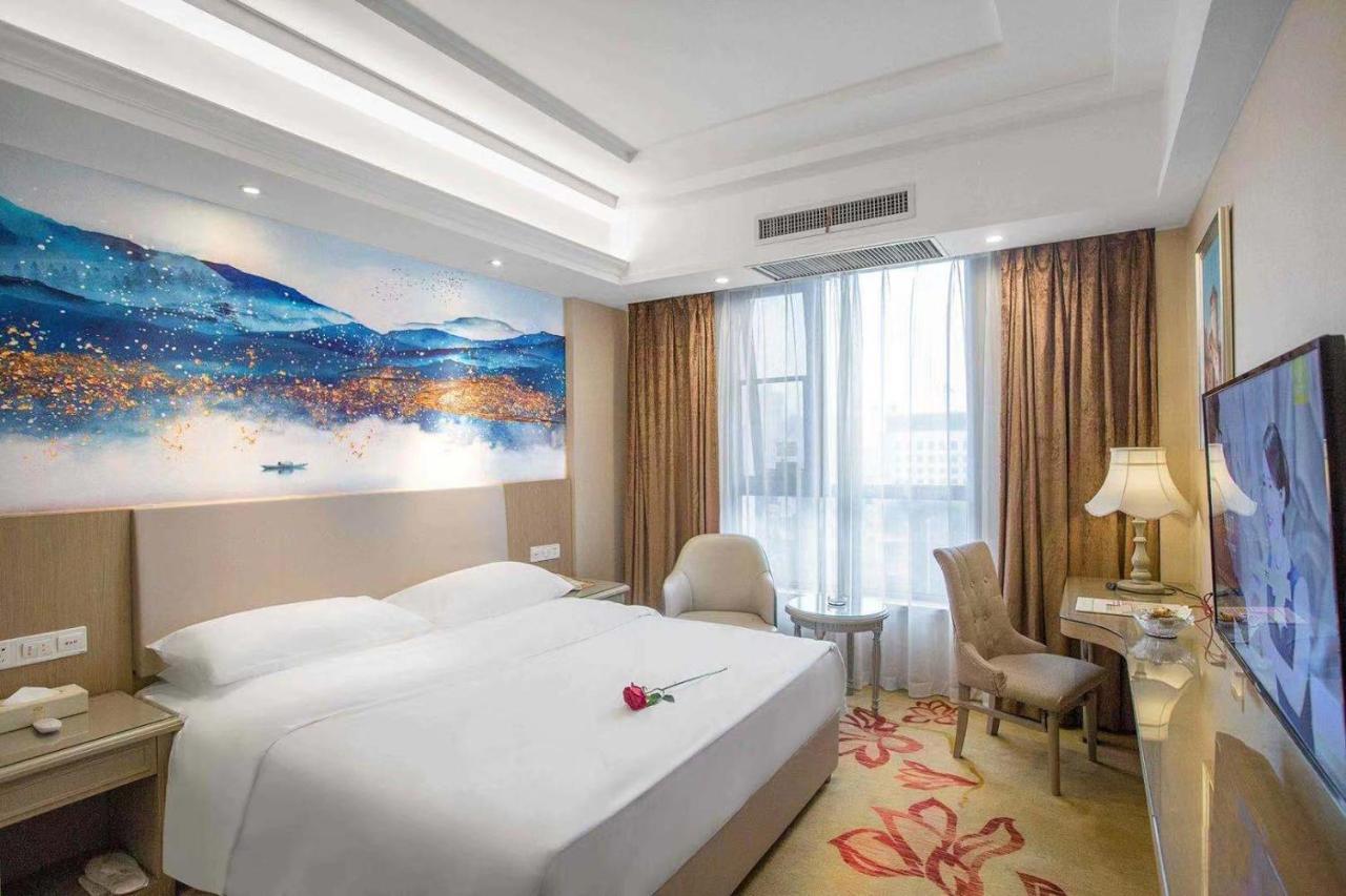 Vienna Hotel Nanyang People Road Ngoại thất bức ảnh
